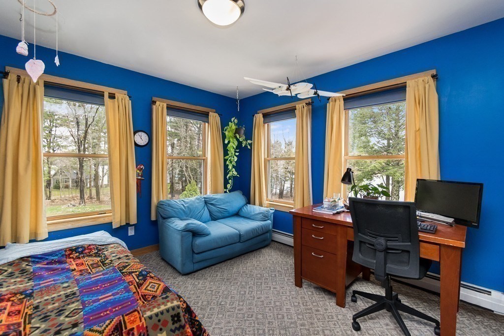 18 West Shore Drive