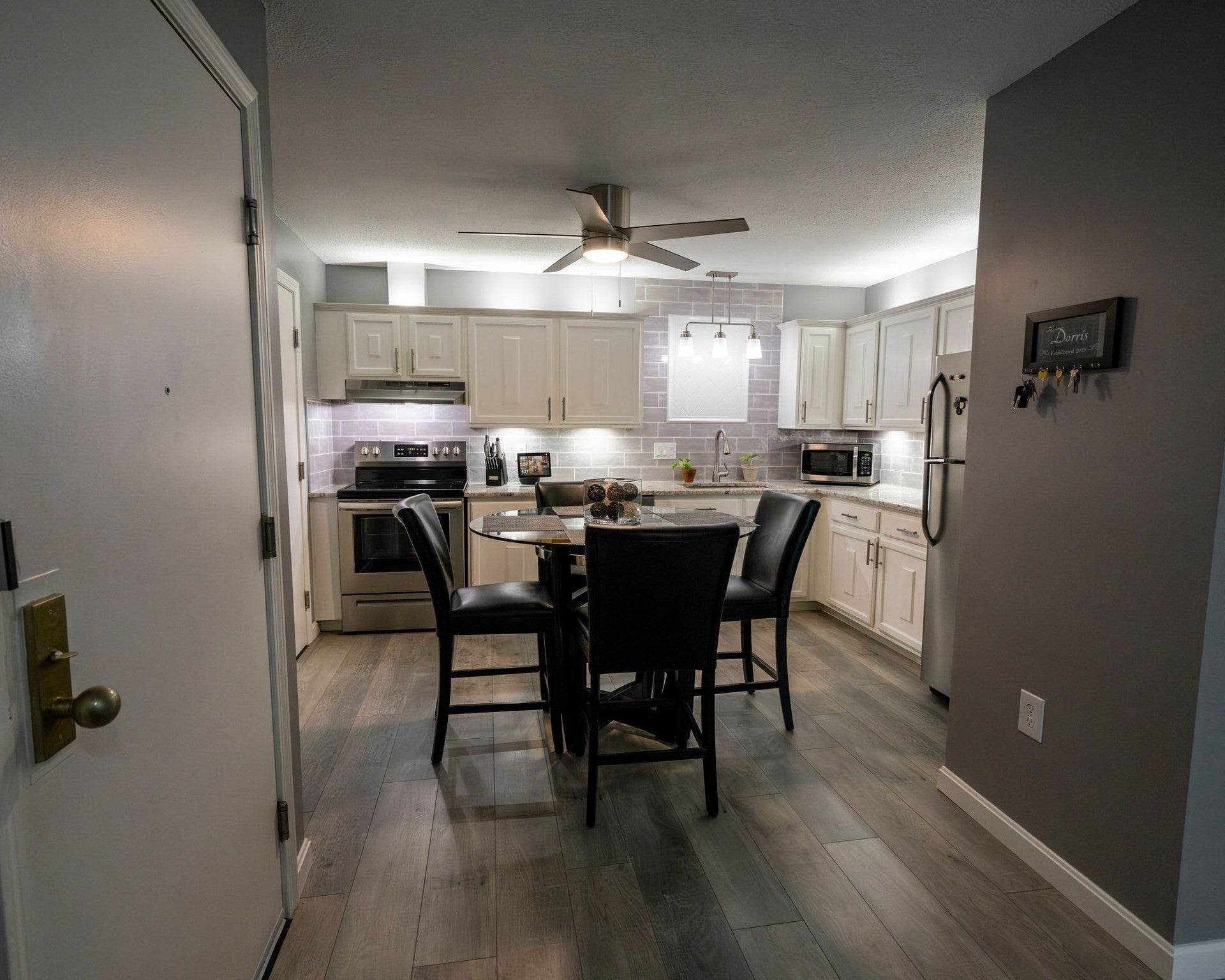 6 Autumn Leaf Dr 18