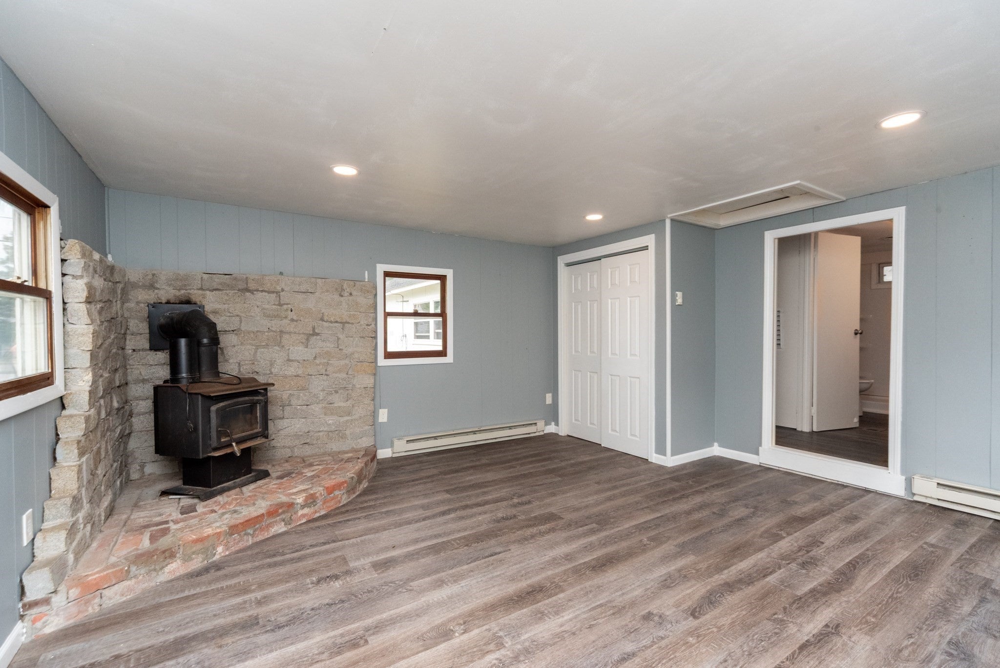 163 Highland St, Clinton, MA, 163 Highland St, Clinton, MA Photo #5