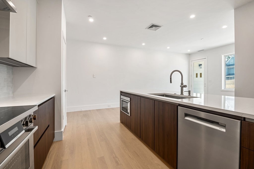 50 Jackson Street #104, Newton, MA, 50 Jackson Street #104, Newton, MA Photo #17