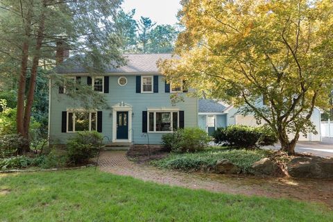 191 Whitford St Manchester NH 03104