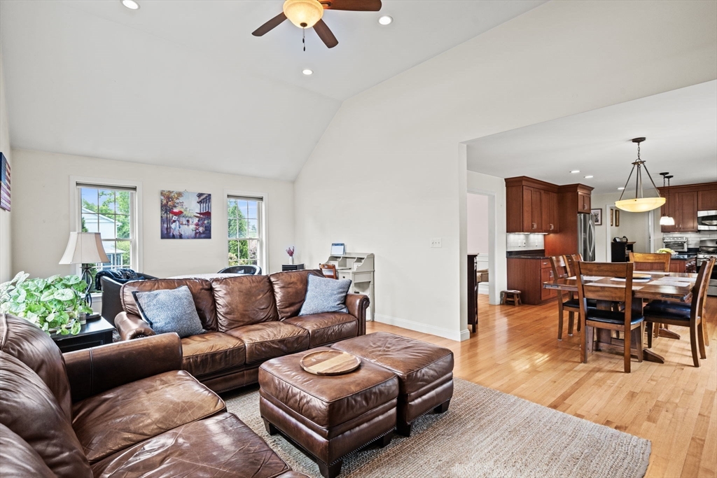2 O'connor Lane, Woburn, MA, 2 O'connor Lane, Woburn, MA Photo #12