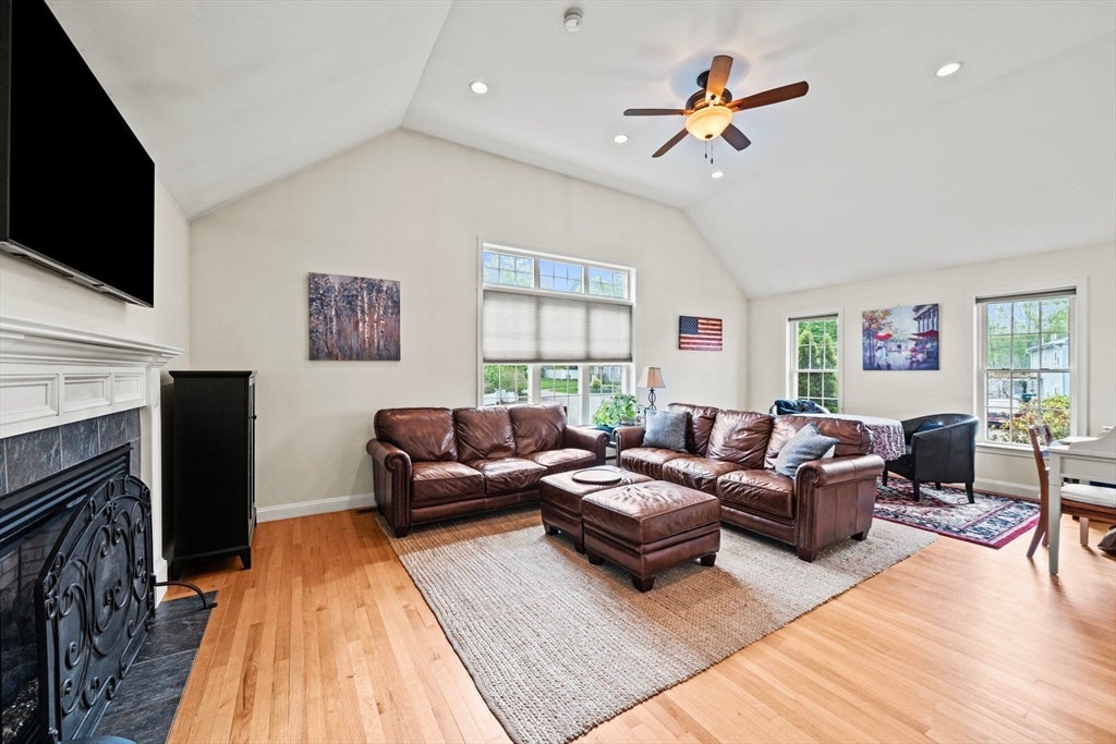 2 O'connor Lane, Woburn, MA, 2 O'connor Lane, Woburn, MA Photo #11