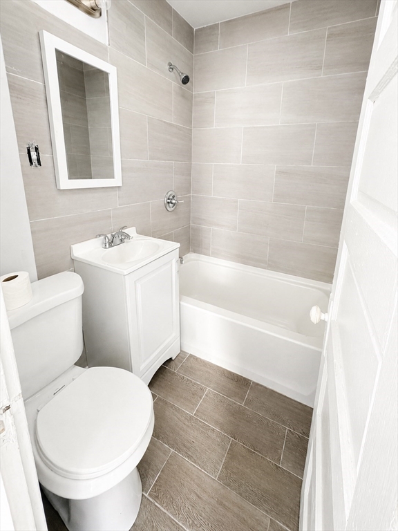 143 Dorcester St, Worcester, MA Photo #3