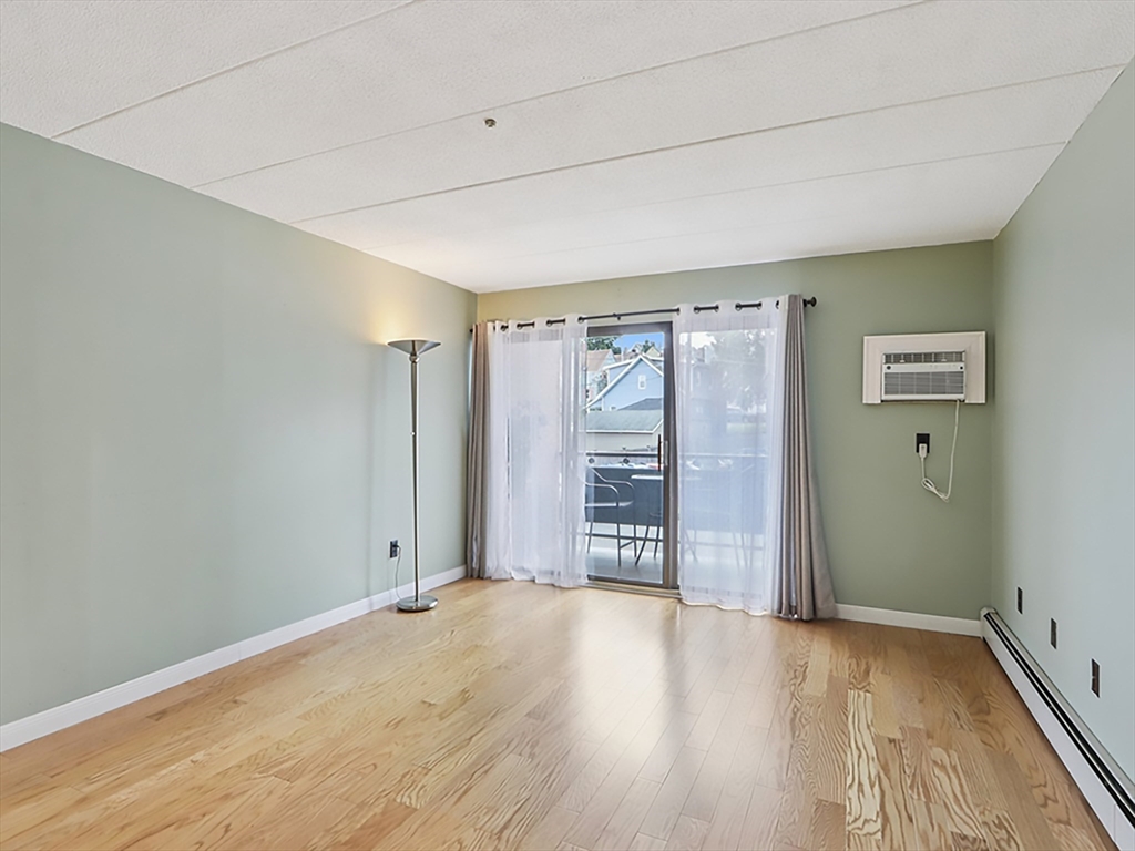 881 Broadway 16