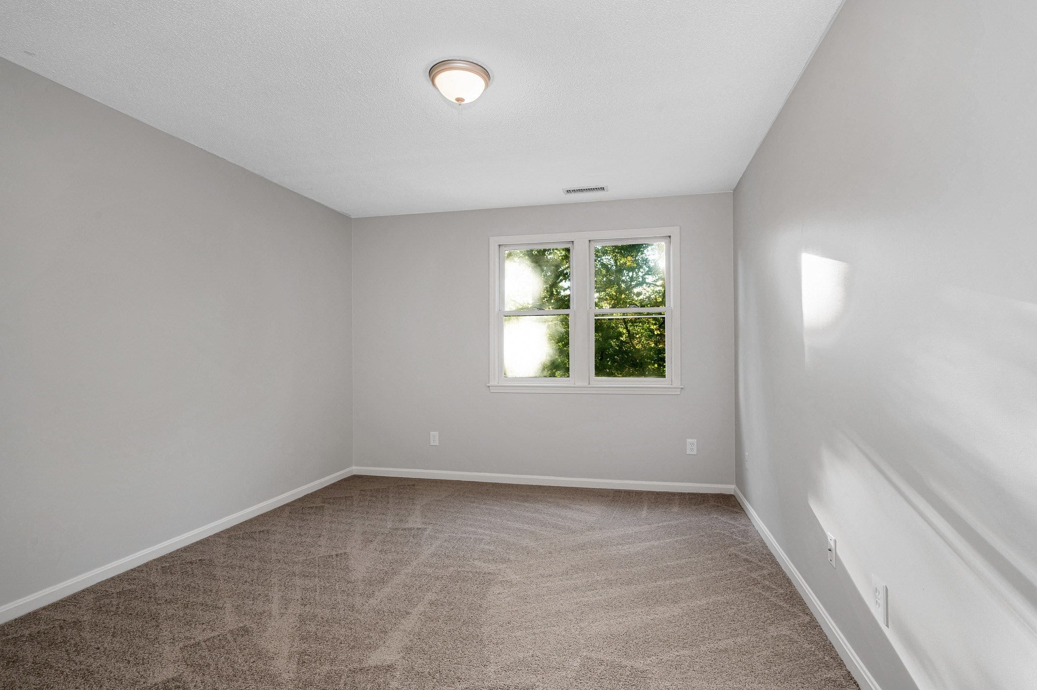 124 Tennis Plaza Rd #56, Dracut, MA, 124 Tennis Plaza Rd #56, Dracut, MA Photo #18