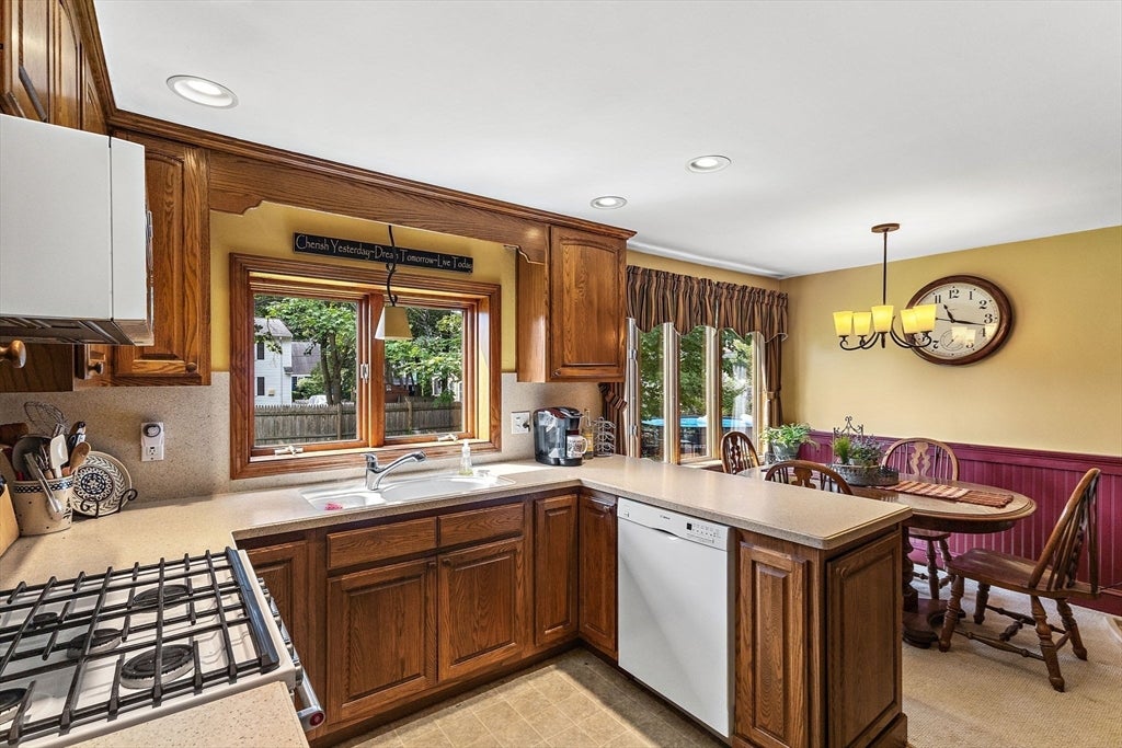76 Forest Street, Lowell, MA, 76 Forest Street, Lowell, MA Photo #15