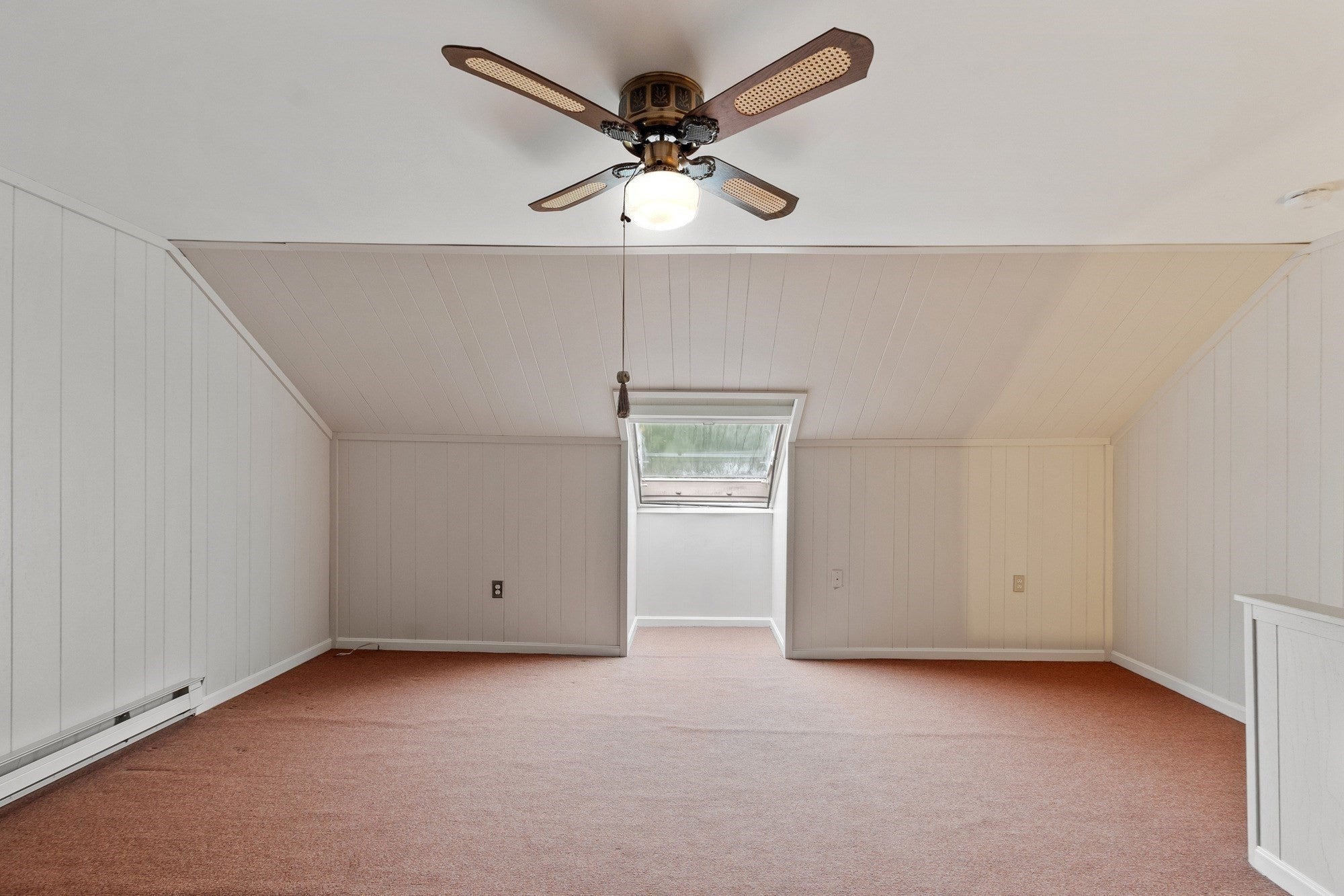 1904 Lewis O. Gray Drive #1904, Saugus, MA, 1904 Lewis O. Gray Drive #1904, Saugus, MA Photo #33
