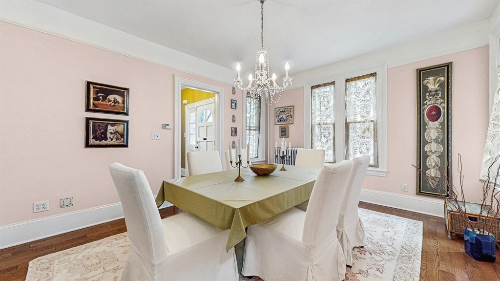 15 Robbins St 15