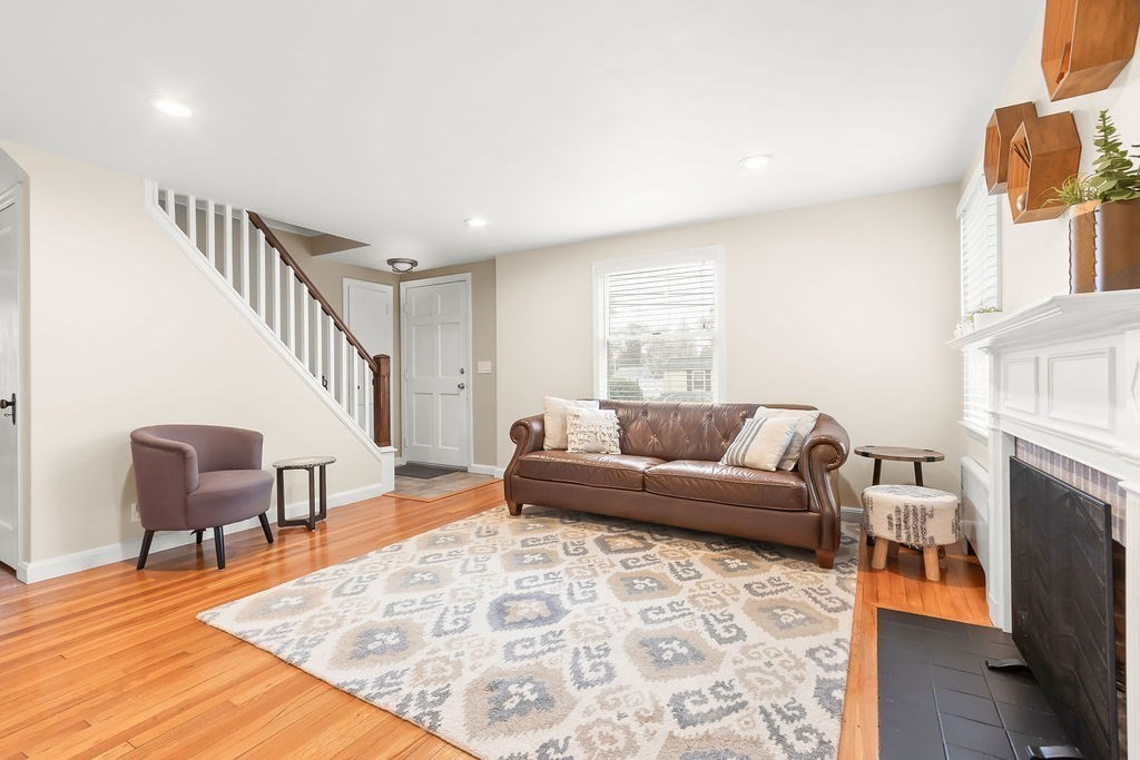 10 Craft Rd