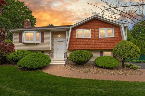 18 Winsor Road Billerica MA 01821
