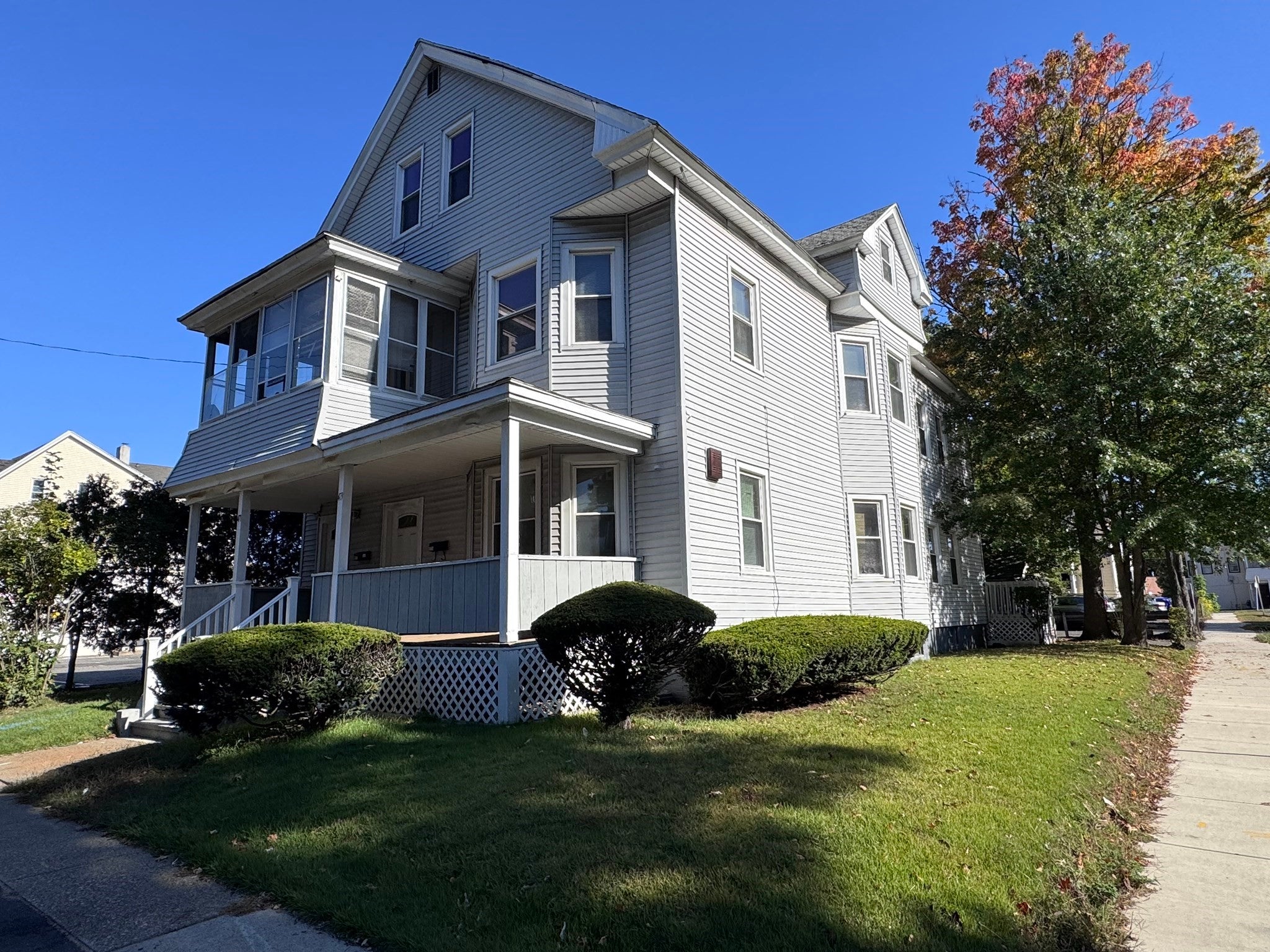 471-473 Dickinson St, Springfield, MA Photo #1