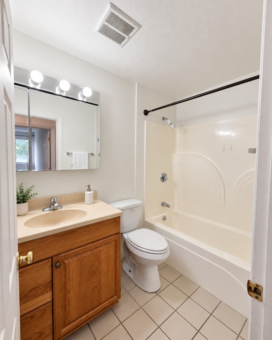 245 Lafayette St #2D, Salem, MA, 245 Lafayette St #2D, Salem, MA Photo #11
