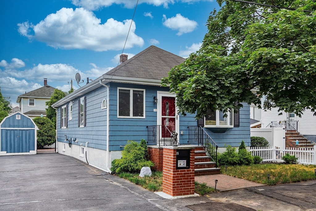 39 Grant Road
