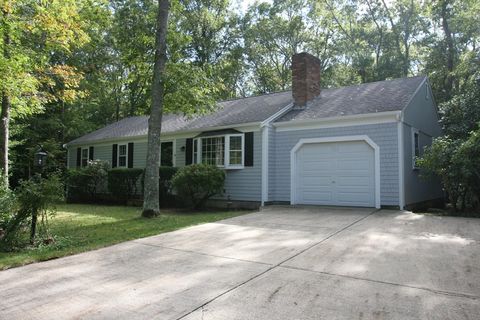 Photo of 19 Oriole Ln, Barnstable, MA 02648 (MLS # 73449878)