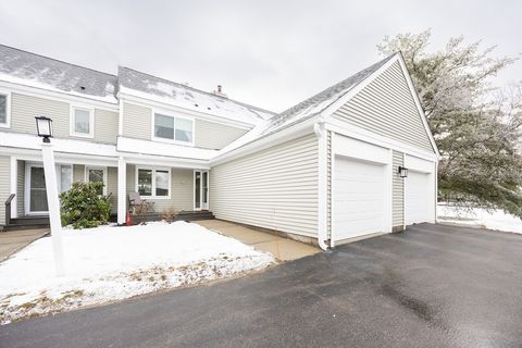 Photo of 99 Stone Ridge Rd #99, Franklin, MA 02038 (MLS # 73466745)