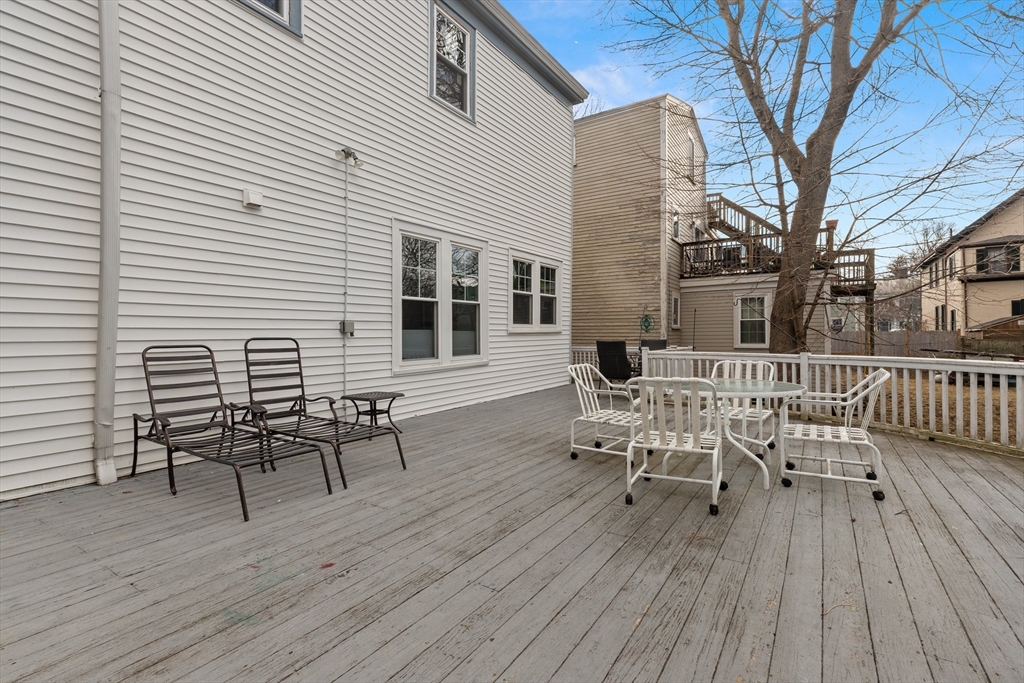 21 Thorndike St. 4
