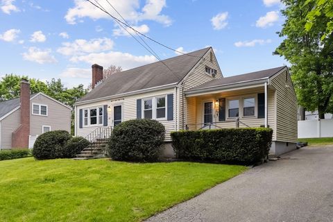 20 Isabelle Ave Holbrook MA 02343