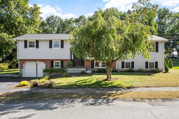 9 DAWN DR, CHELMSFORD, MA 01824 - Image 5ae907f0d0f65ea8e5f587fe4b85e13a/1096891760