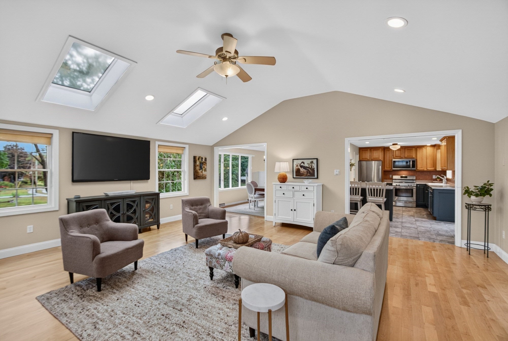 9 Dawn Drive, Chelmsford, MA Photo #15