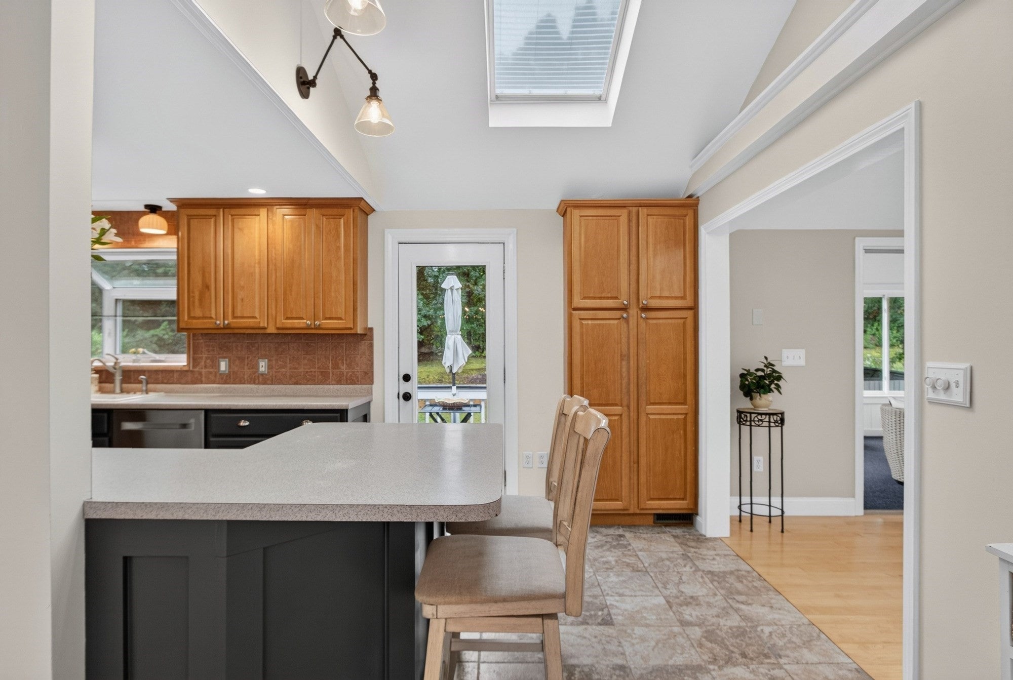 9 Dawn Drive, Chelmsford, MA Photo #10