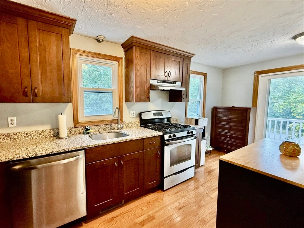101 Cardinal Lane #101, Tyngsborough, MA, 101 Cardinal Lane #101, Tyngsborough, MA Photo #11