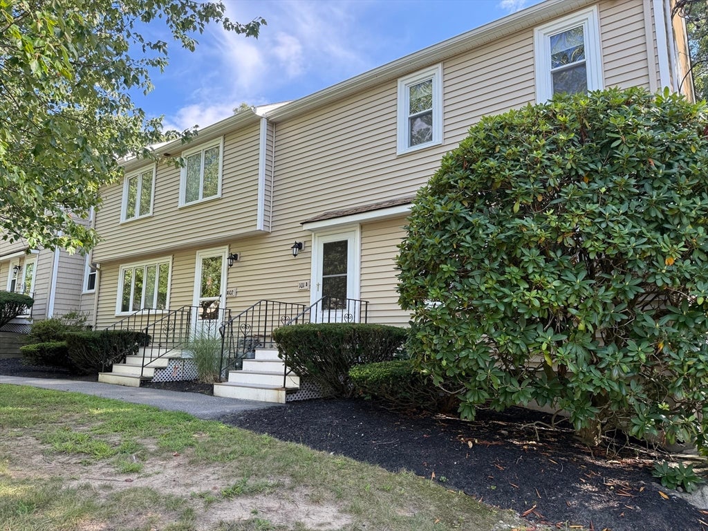 101 Cardinal Lane #101, Tyngsborough, MA, 101 Cardinal Lane #101, Tyngsborough, MA Photo #5