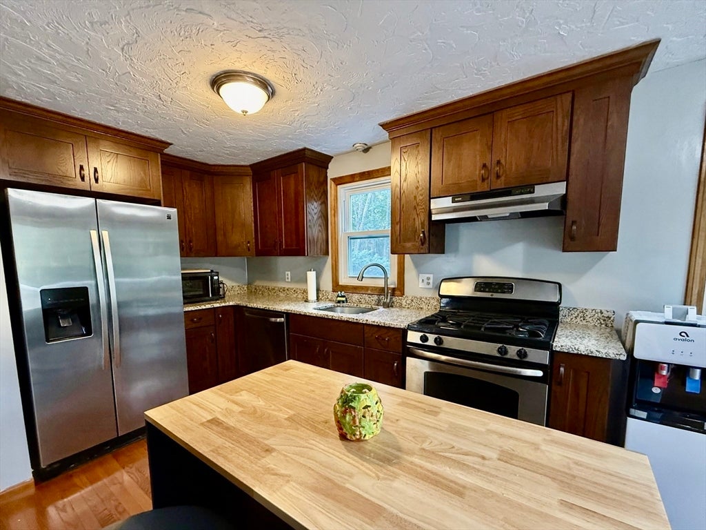 101 Cardinal Lane #101, Tyngsborough, MA, 101 Cardinal Lane #101, Tyngsborough, MA Photo #9