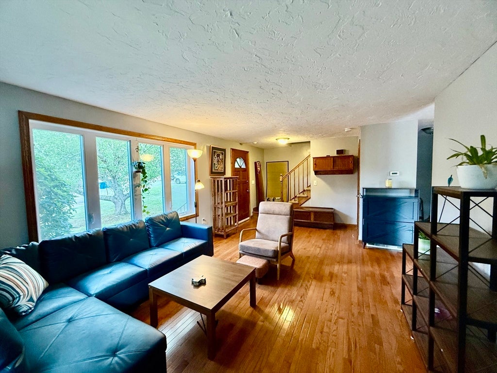 101 Cardinal Lane #101, Tyngsborough, MA, 101 Cardinal Lane #101, Tyngsborough, MA Photo #15