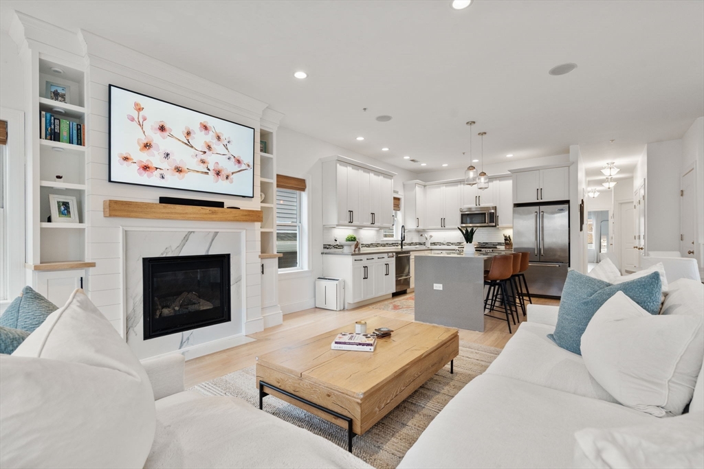 745 E Broadway 3