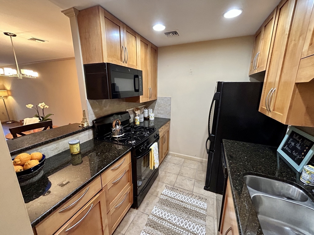 97 Anderer Lane 105