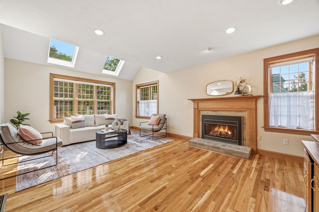 23 Piccadilly Way, Westborough, MA Photo #2