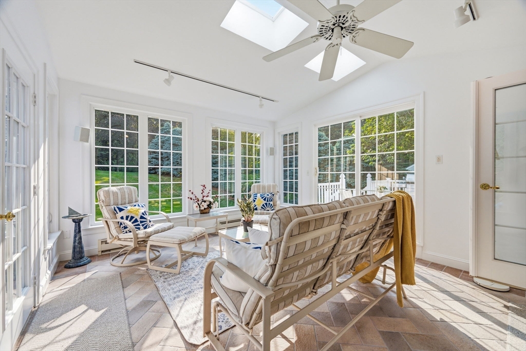 23 Piccadilly Way, Westborough, MA Photo #16