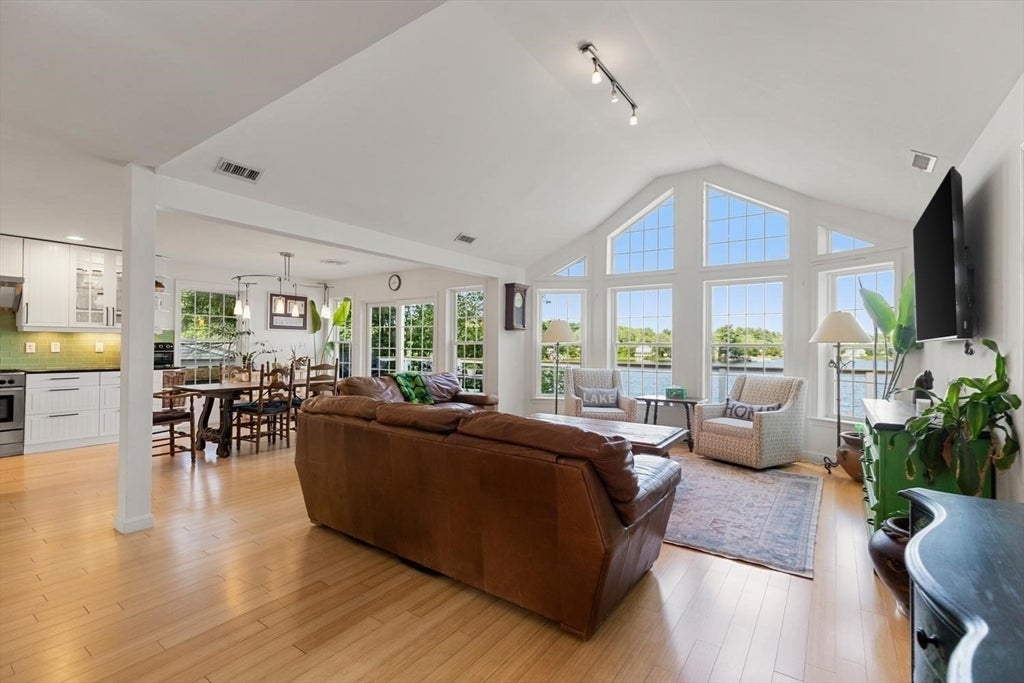 214 Echo Cove Road, Hamilton, MA, 214 Echo Cove Road, Hamilton, MA Photo #21
