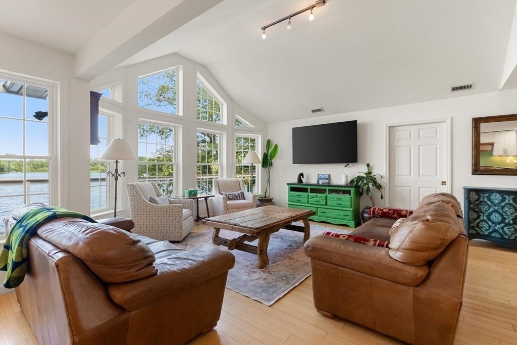 214 Echo Cove Road, Hamilton, MA, 214 Echo Cove Road, Hamilton, MA Photo #19