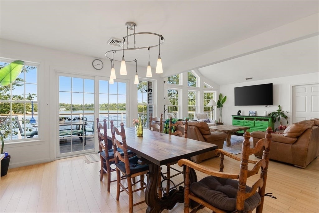 214 Echo Cove Road, Hamilton, MA, 214 Echo Cove Road, Hamilton, MA Photo #17