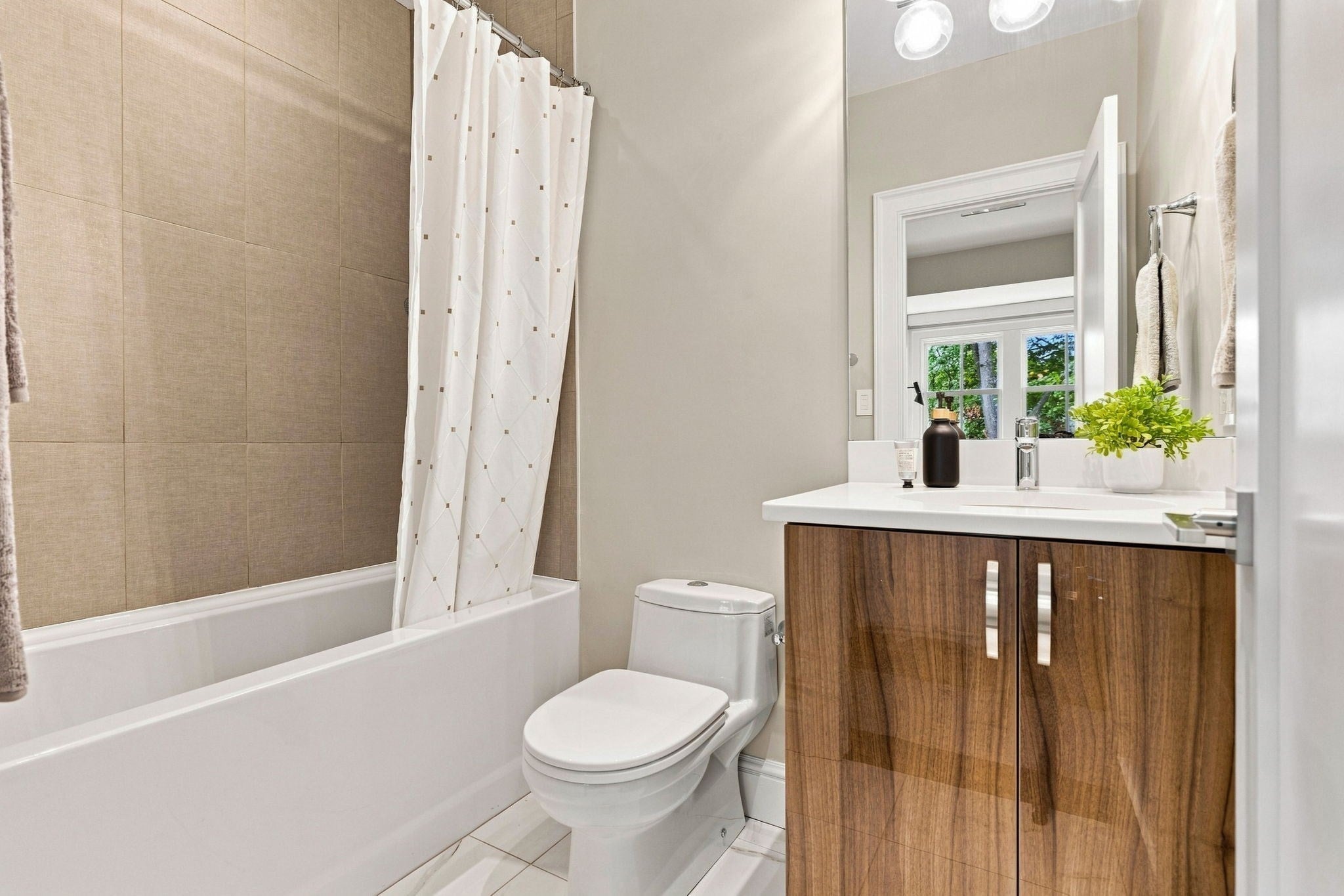 50 Dwight ST #2, Boston, MA Photo #25