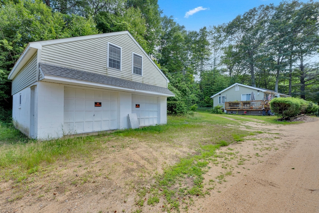 2 Roberts Park Rd