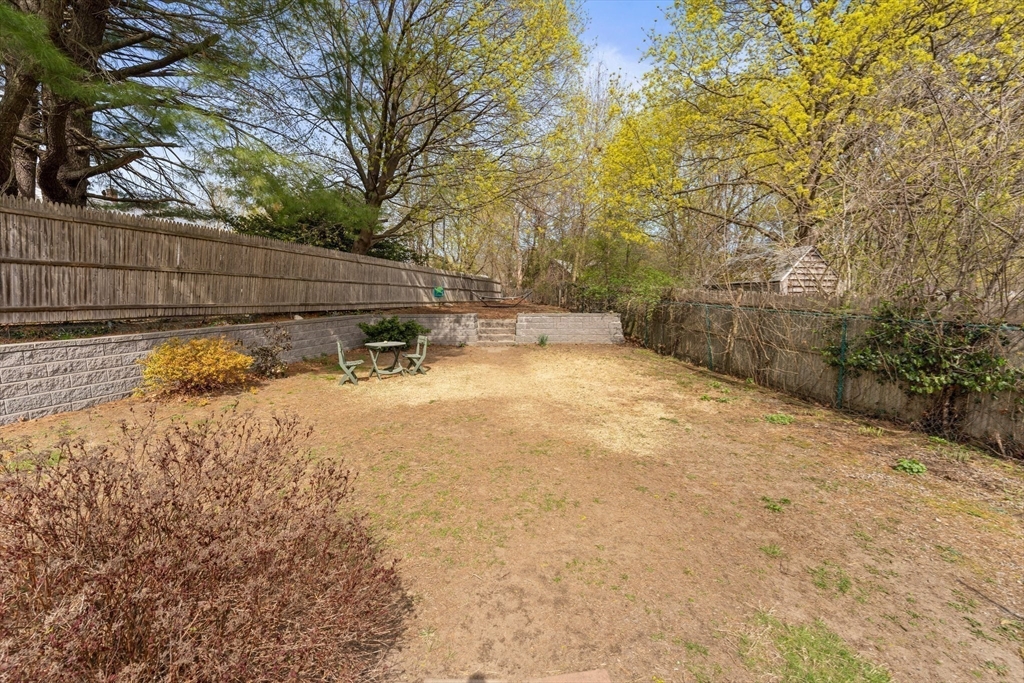 Dedham, Massachusetts 02026, United States, 3 Bedrooms Bedrooms, ,2 BathroomsBathrooms,Residential,Active,116069