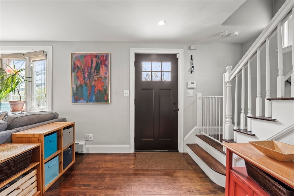 Dedham, Massachusetts 02026, United States, 3 Bedrooms Bedrooms, ,2 BathroomsBathrooms,Residential,Active,116069