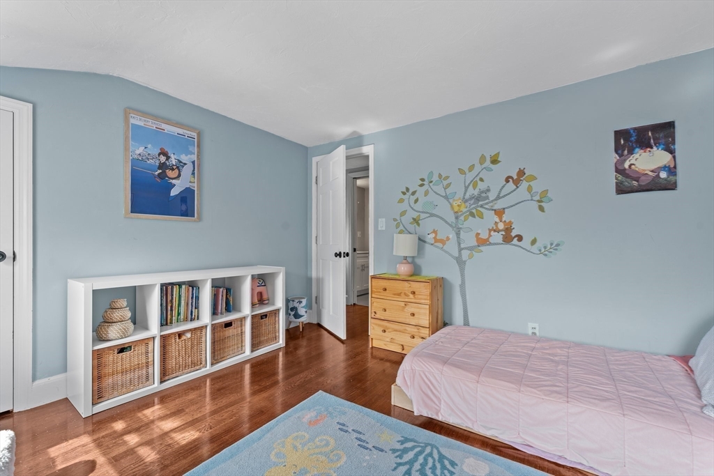 Dedham, Massachusetts 02026, United States, 3 Bedrooms Bedrooms, ,2 BathroomsBathrooms,Residential,Active,116069