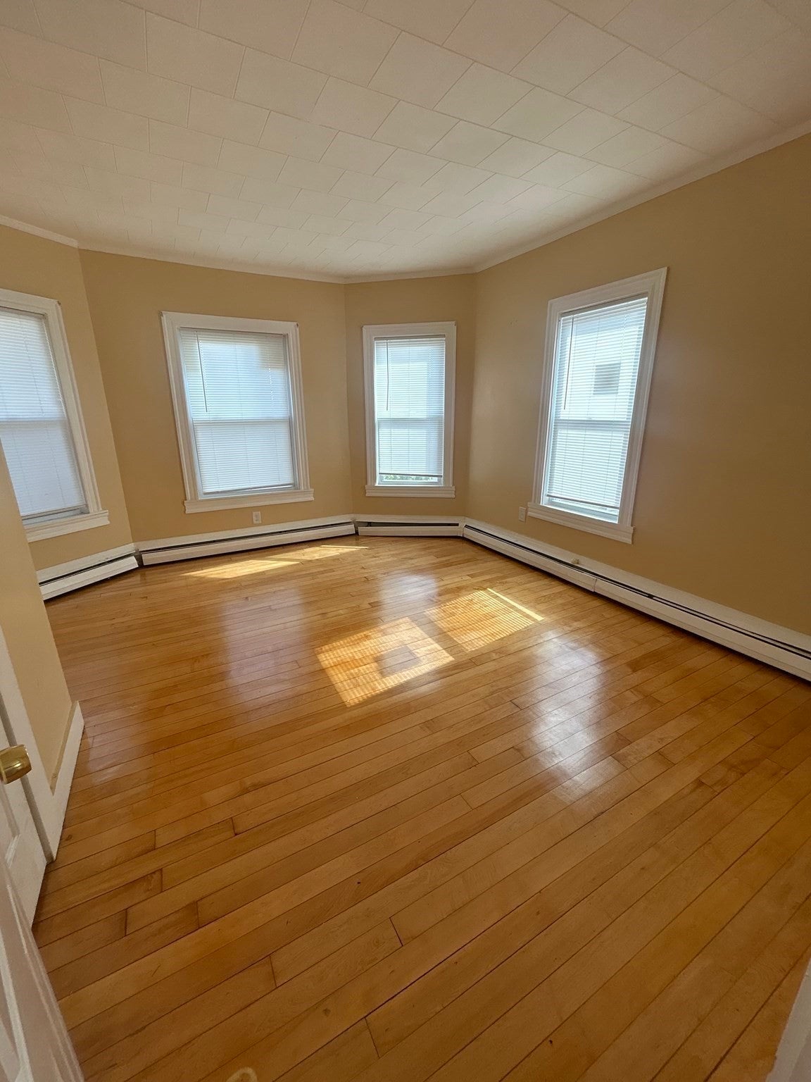 957 Warren Avenue, Brockton, MA, 957 Warren Avenue, Brockton, MA Photo #7