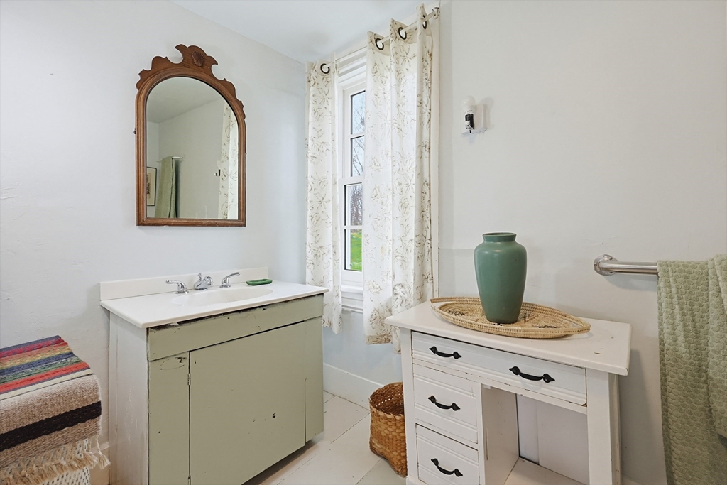 300 Stone Rd, Oakham, MA, 300 Stone Rd, Oakham, MA Photo #11