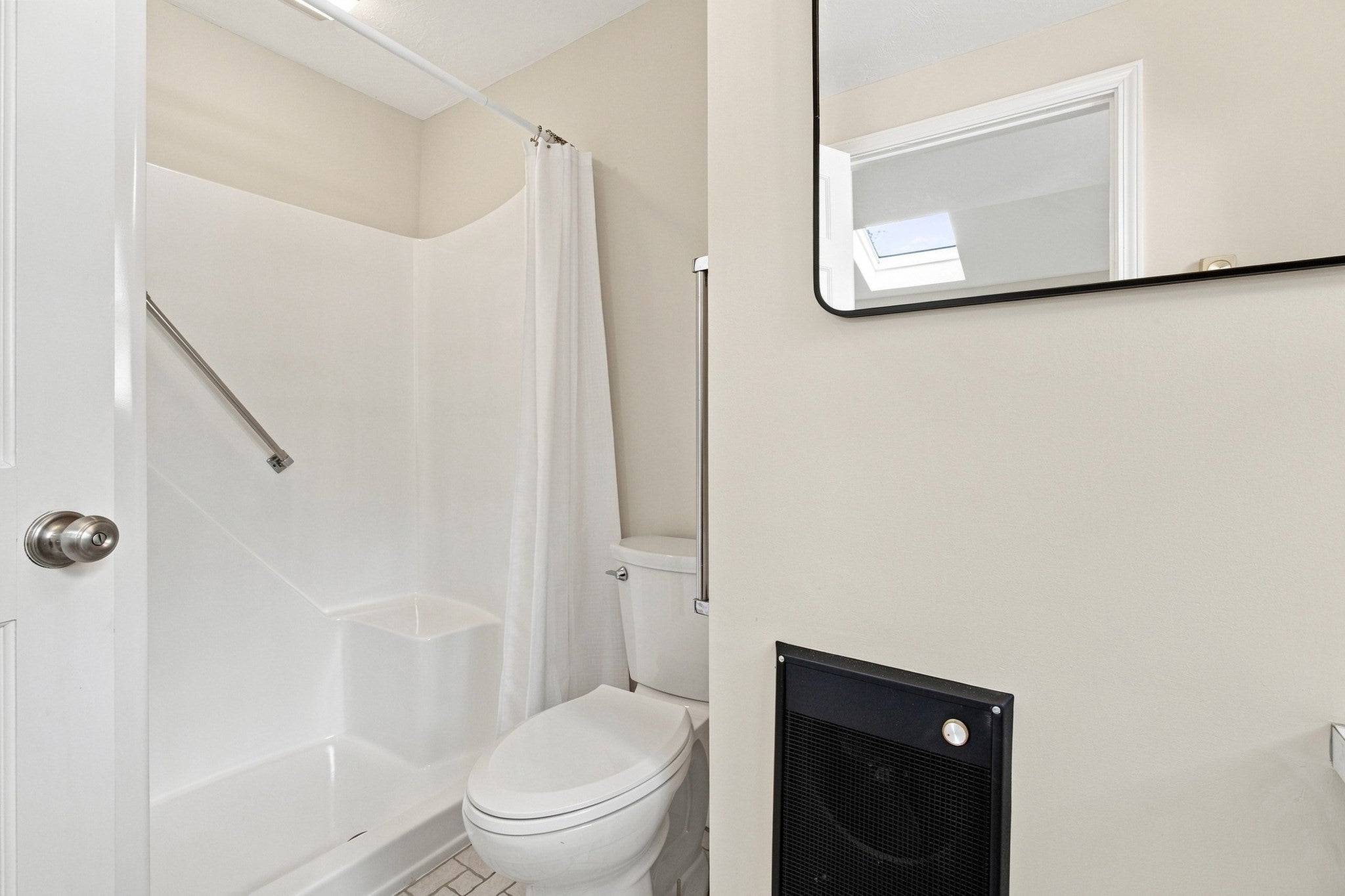 31 Barnard Rd, Worcester, MA, 31 Barnard Rd, Worcester, MA Photo #16