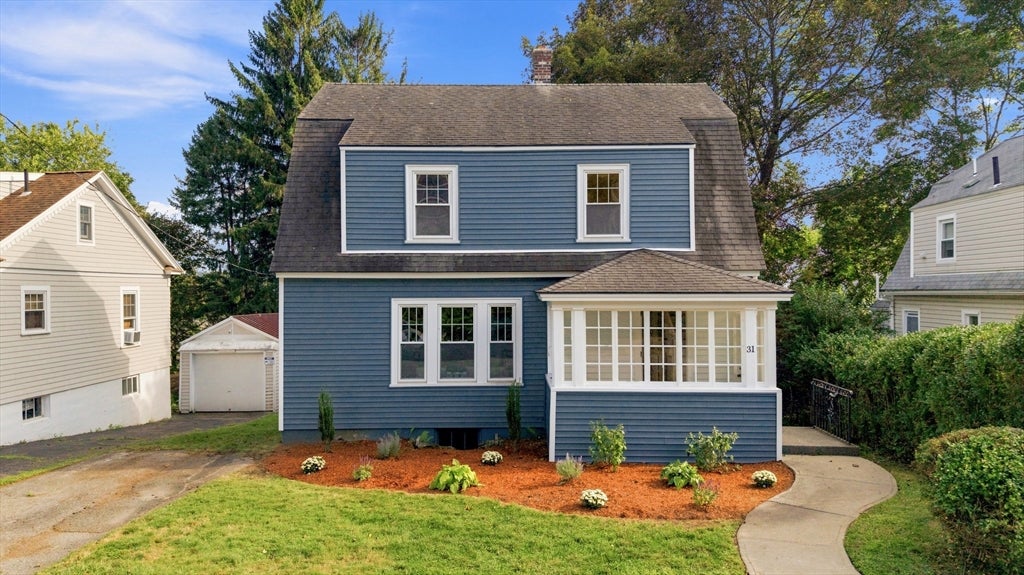 Photo of 31 Barnard Rd, Worcester, MA