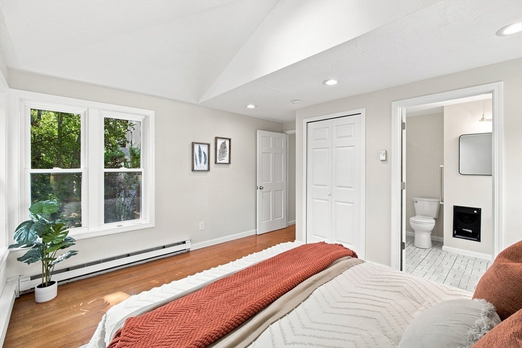 31 Barnard Rd, Worcester, MA, 31 Barnard Rd, Worcester, MA Photo #13