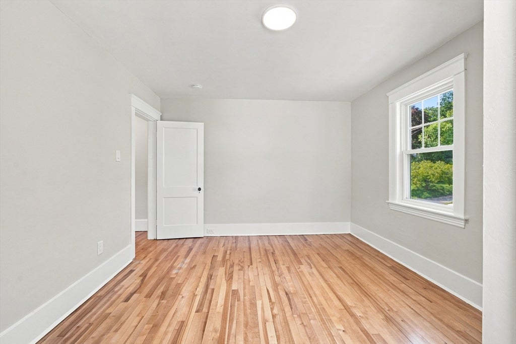 31 Barnard Rd, Worcester, MA, 31 Barnard Rd, Worcester, MA Photo #25