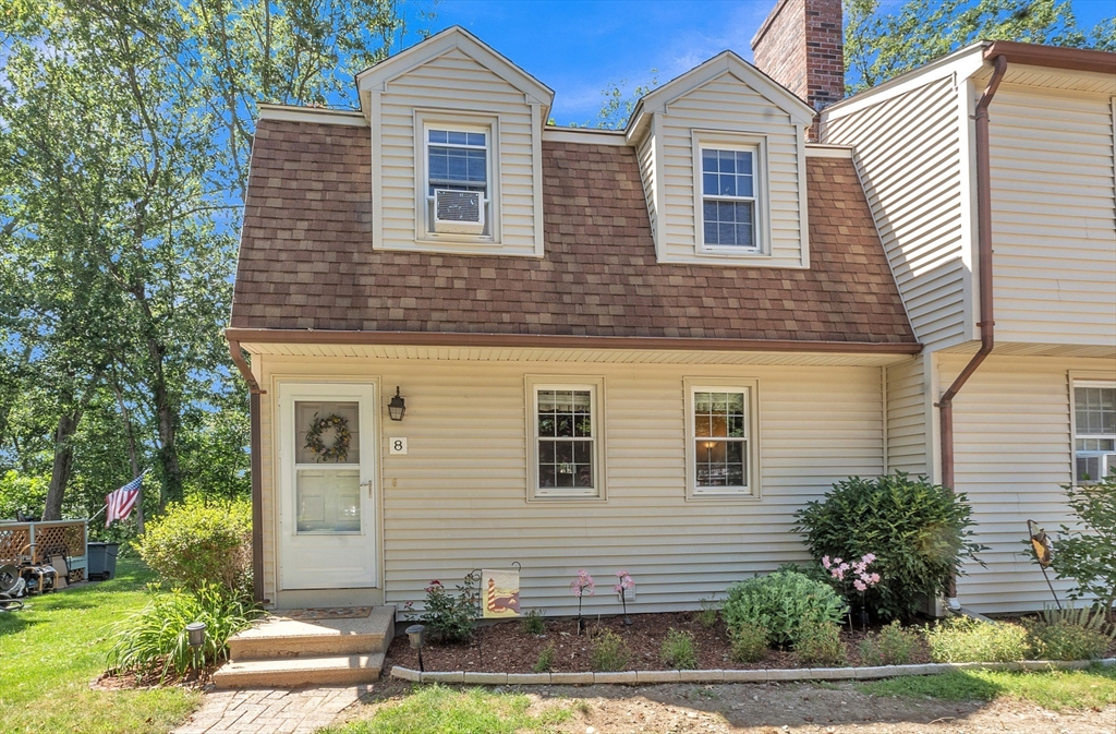 8 Tiffany Cir 8
