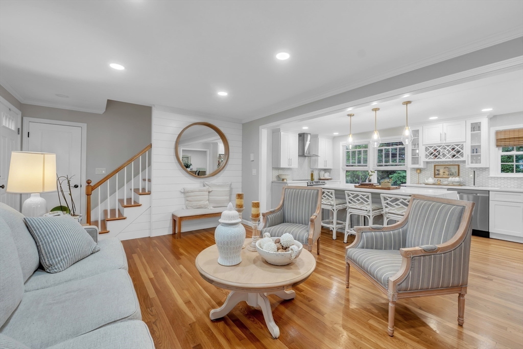 41 Lawrence St