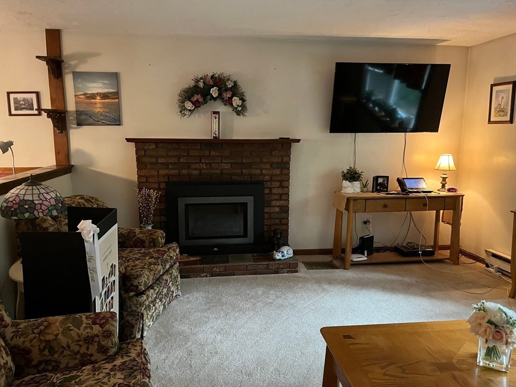 16 Wallum Lake Rd, Douglas, MA Photo #8